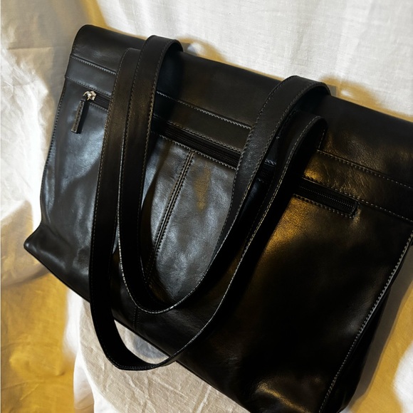 Tignanello Soft Black Leather Shoulder/Work Bag- Gorgeous! - Picture 4 of 12
